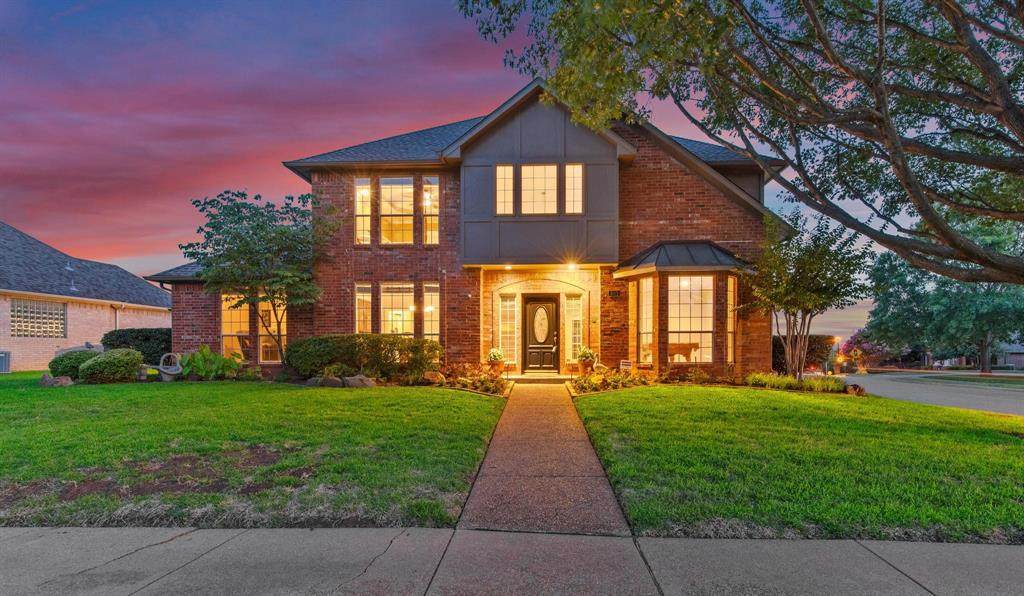 803 Pelican Lane - Photo 1