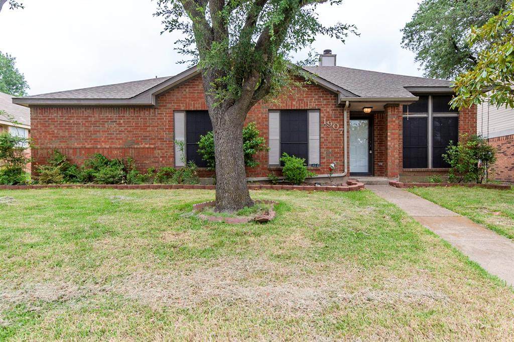 1907 Shoreline Drive - Photo 1