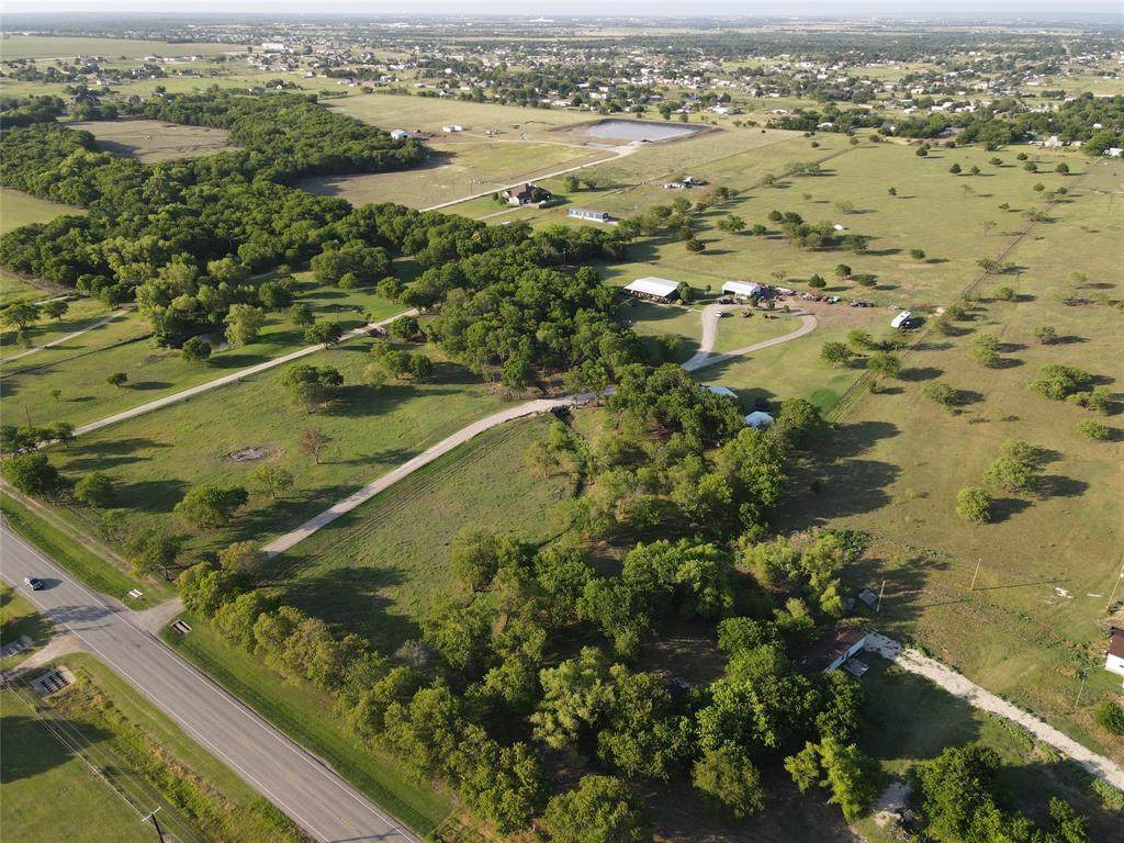 2700 Fm 2738 - Photo 1