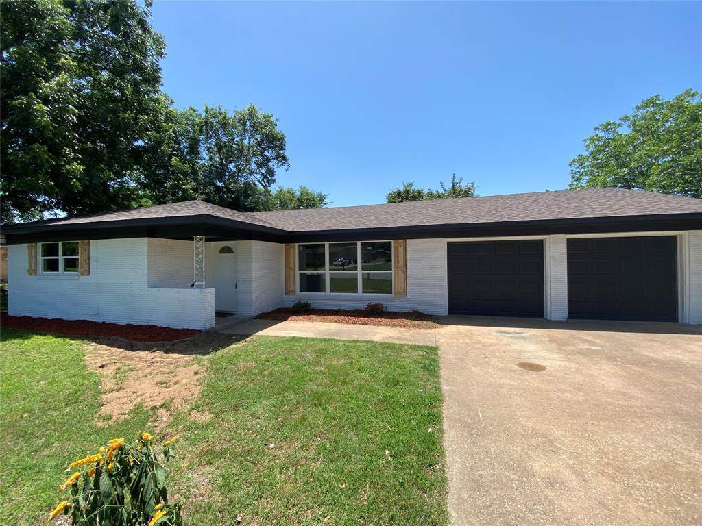 2830 Stafford - Photo 1