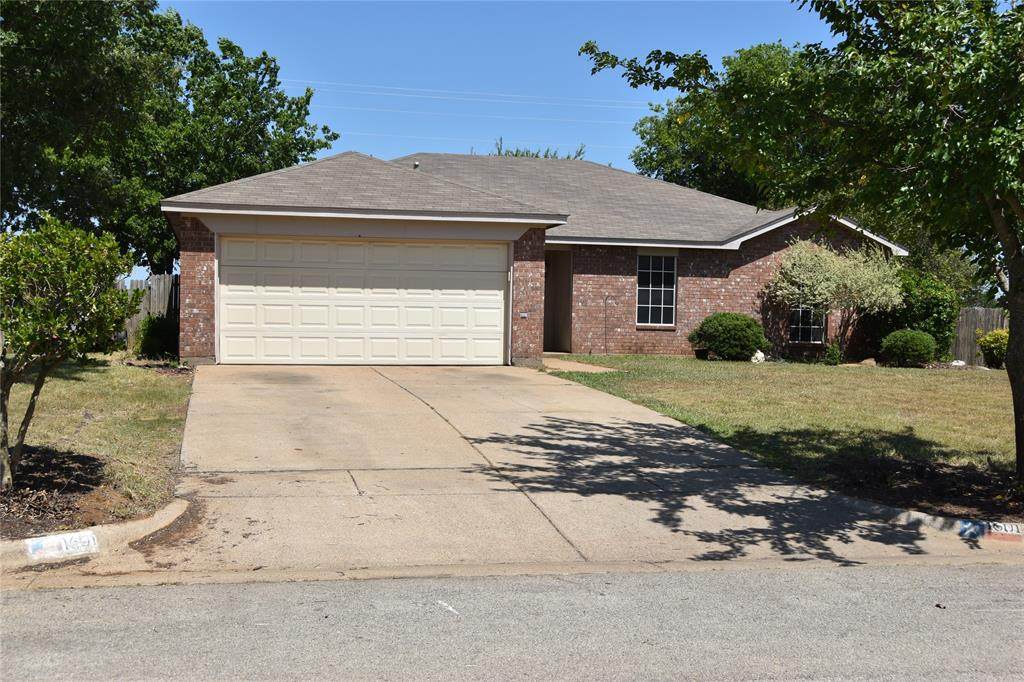 1601 Berry Drive - Photo 1