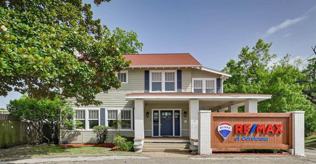 806 7th Avenue - Photo 1