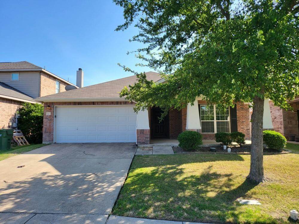 1004 Shackelford Lane - Photo 1