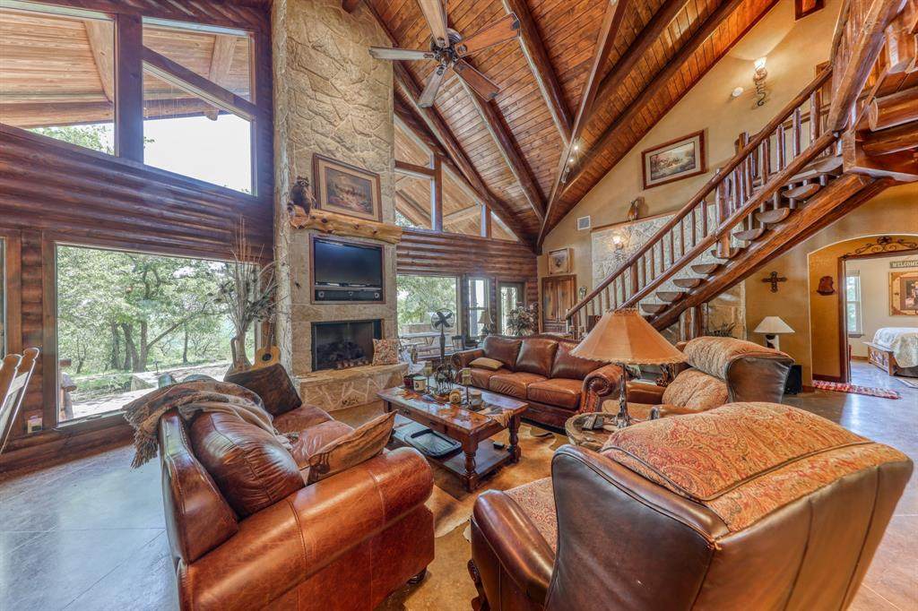 345 Sandstone Way - Photo 1