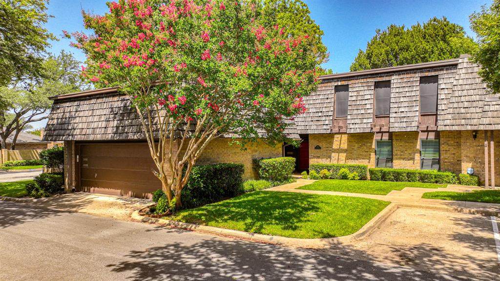 3001 Tanglewood Park - Photo 1