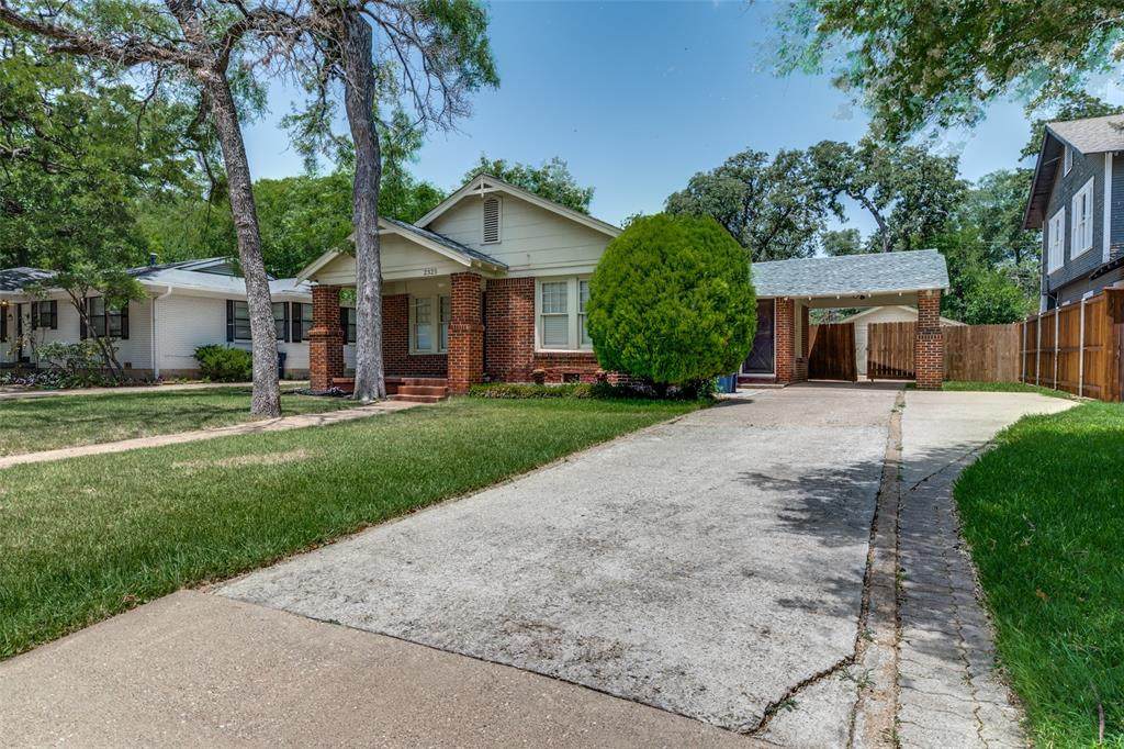 2325 Honeysuckle Avenue - Photo 1