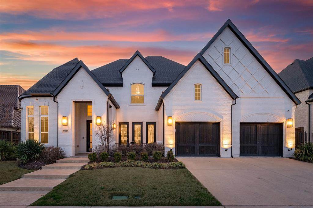 912 Glen Lake Drive - Photo 1