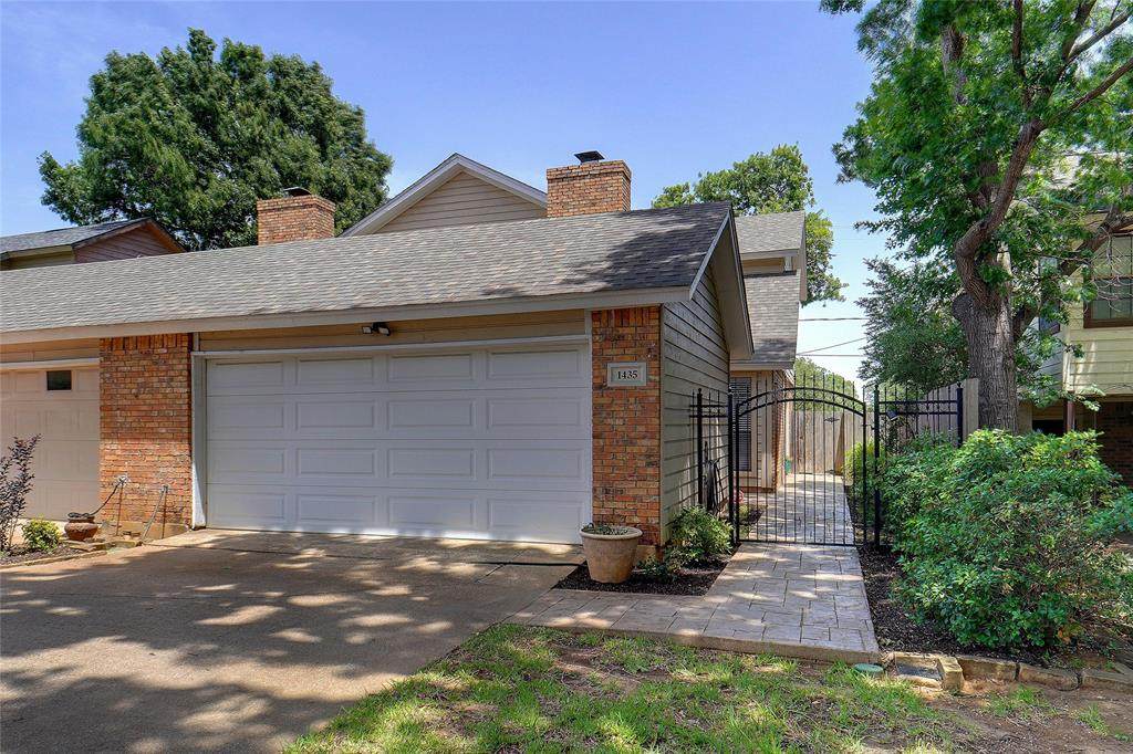 1435 Palmnold Circle - Photo 1