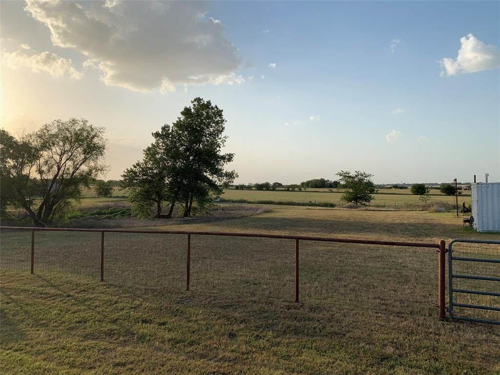 516 Glendale Drive - Photo 1