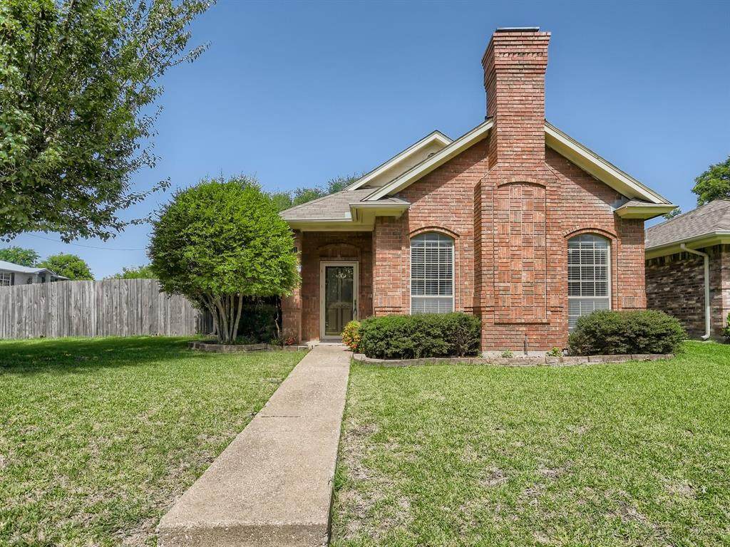 5601 Cancun Drive - Photo 1
