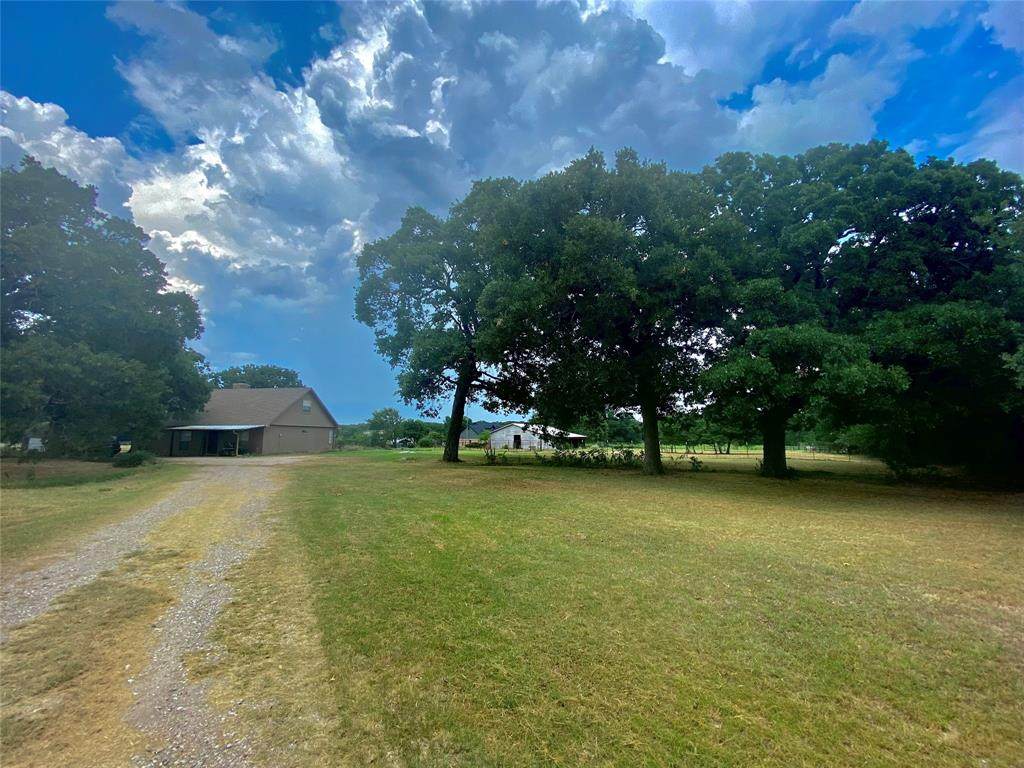 2426 County Road 3517 - Photo 1