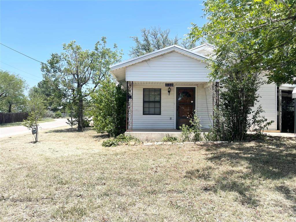 910 Dyer Street - Photo 1