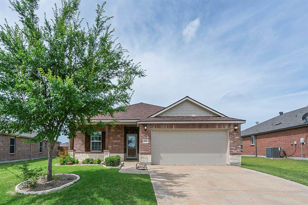 1253 Boxwood Lane - Photo 1