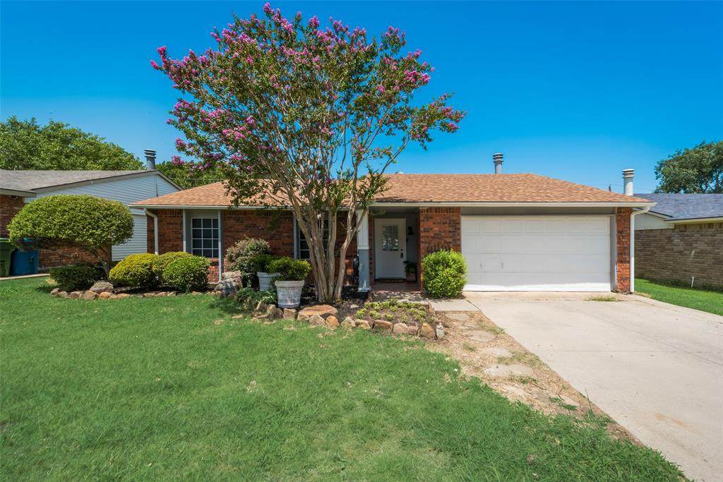 4916 Woodruff Drive - Photo 1