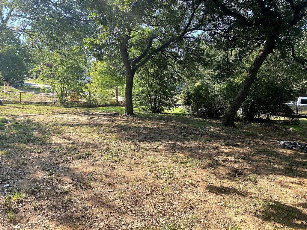 105 Brookdale Drive - Photo 1