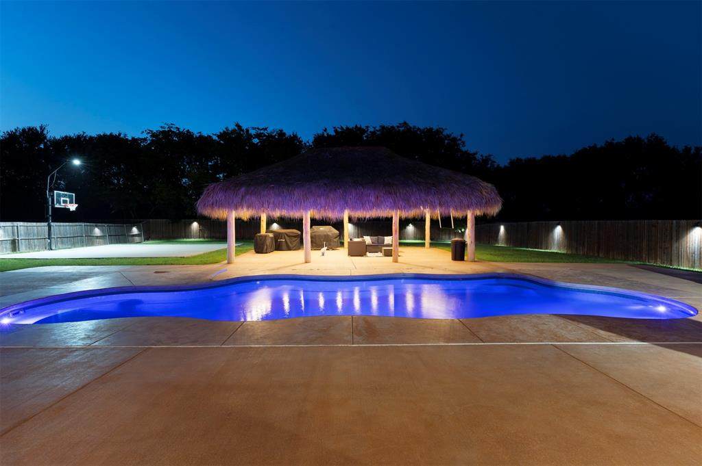 1104 Monaco Drive - Photo 1