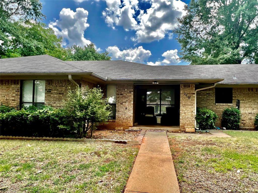 2210 Highland Park Drive - Photo 1
