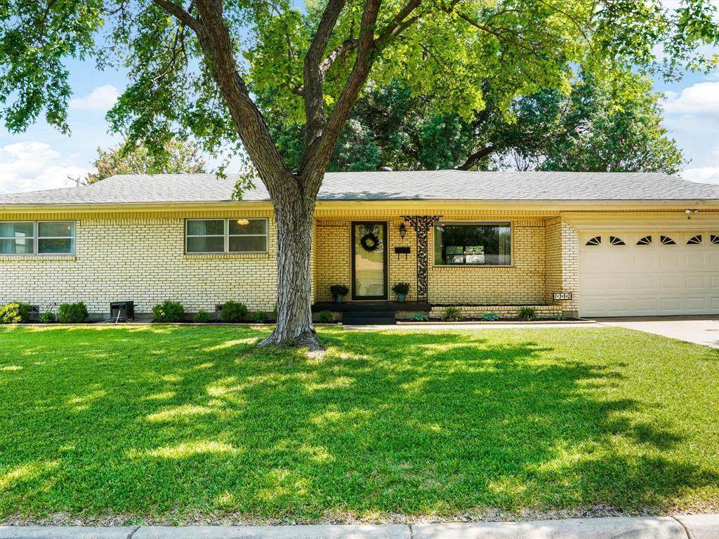 7312 Winnell Way - Photo 1