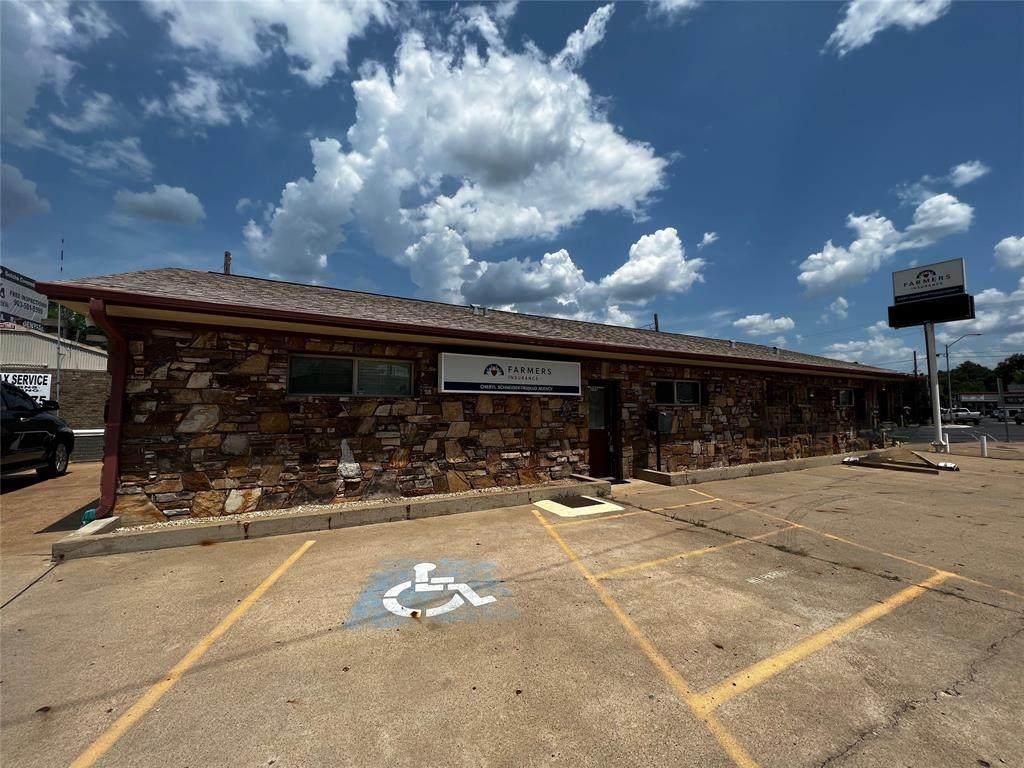 202 Mallard Street - Photo 1
