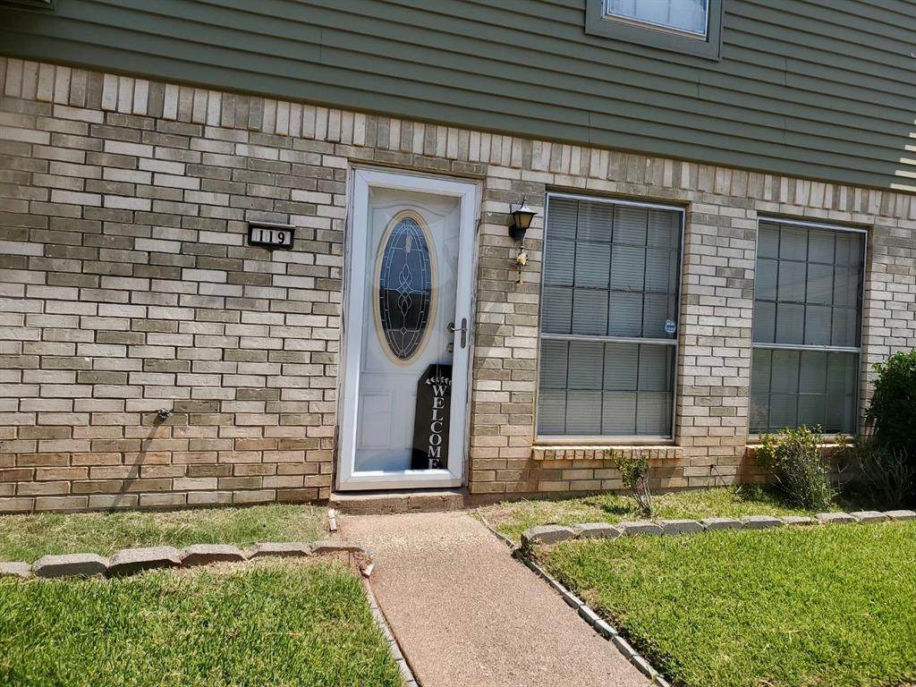 119 Carriage Square Drive - Photo 1