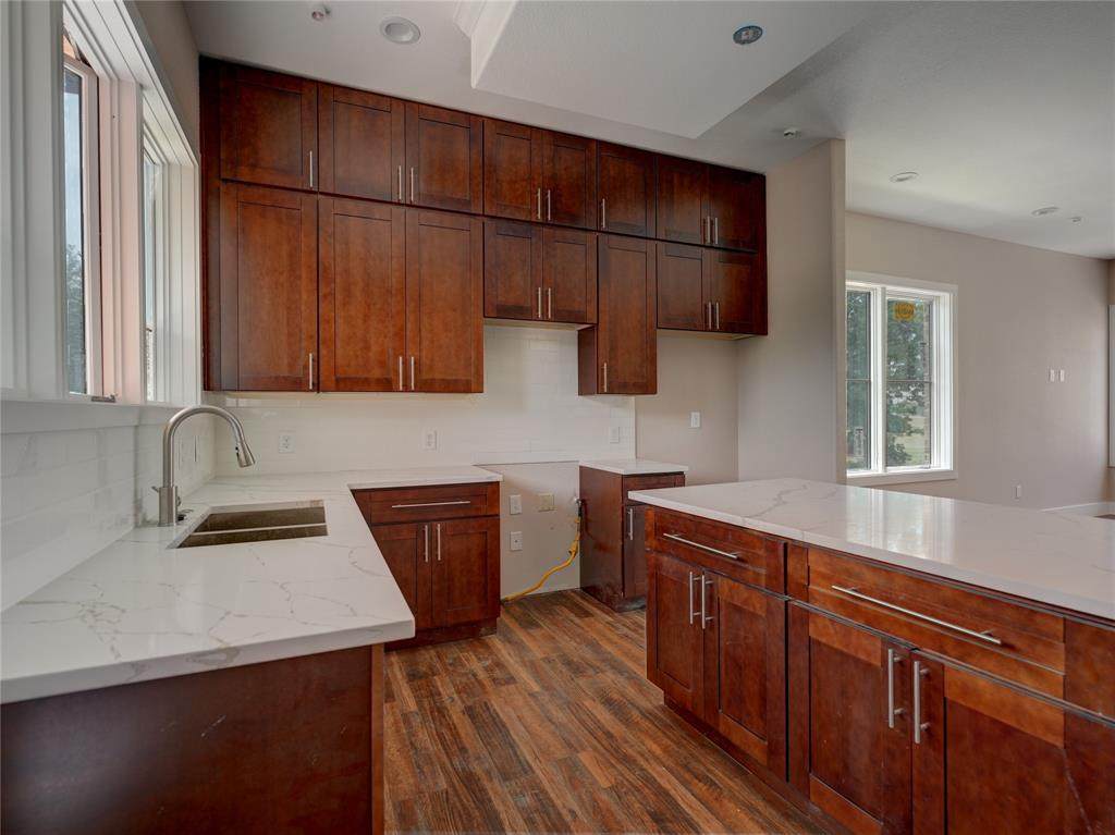 461 Rayner Avenue - Photo 1