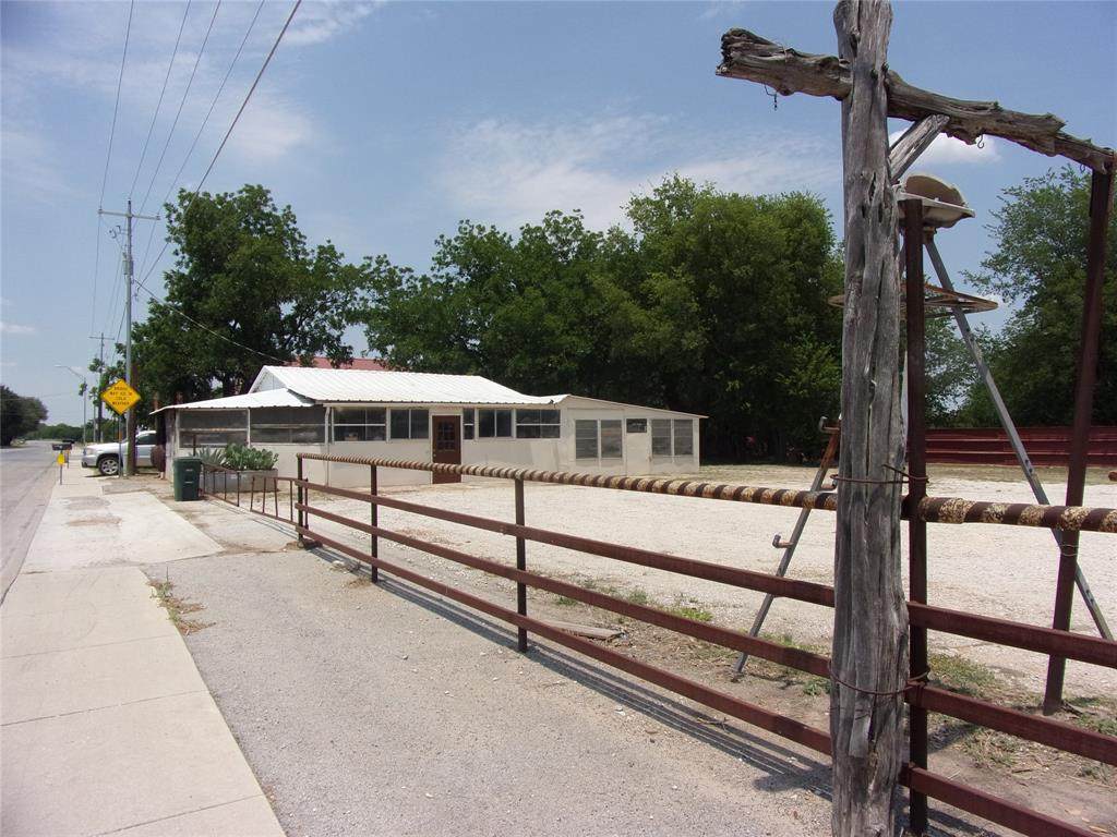 806 High Street - Photo 1