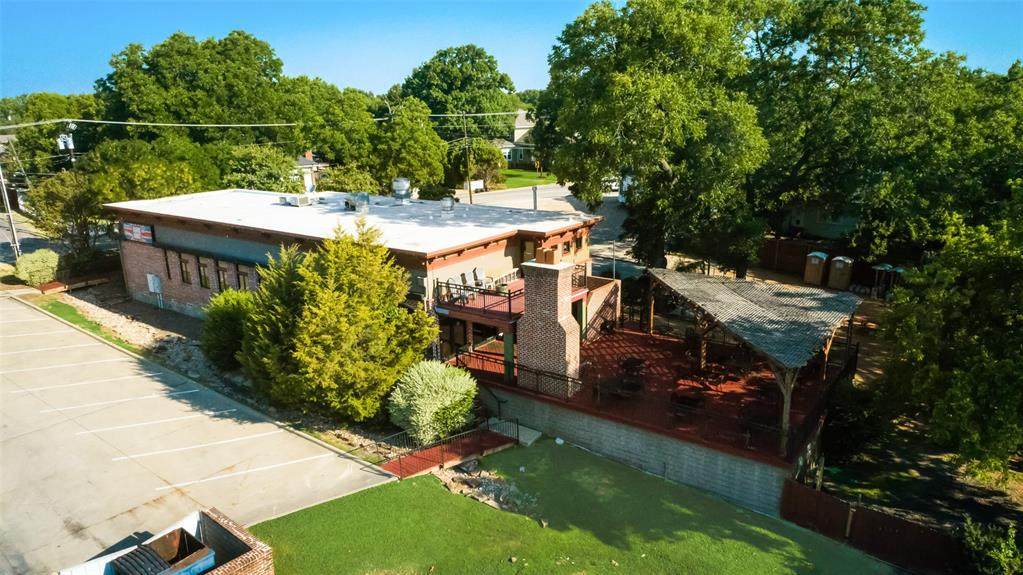 308 Fannin - Photo 1