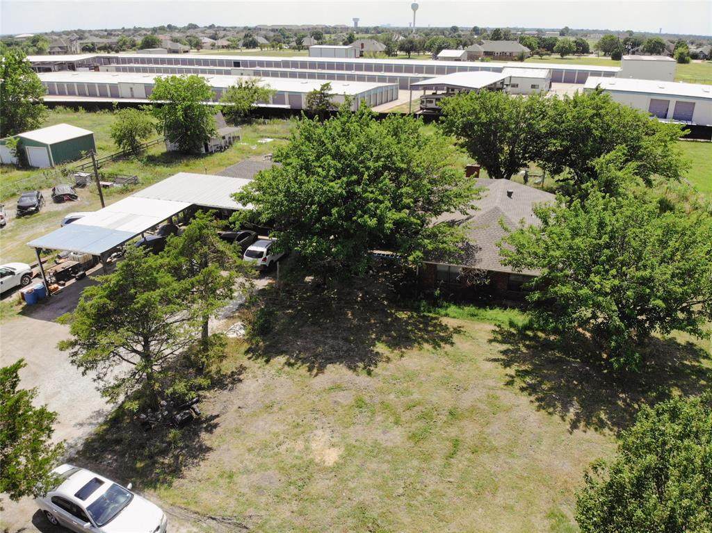 2555 Drain Drive - Photo 1