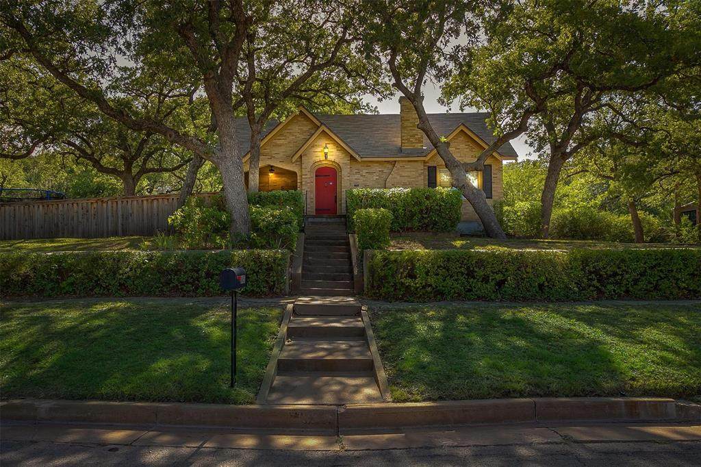 1815 4th Avenue - Photo 1