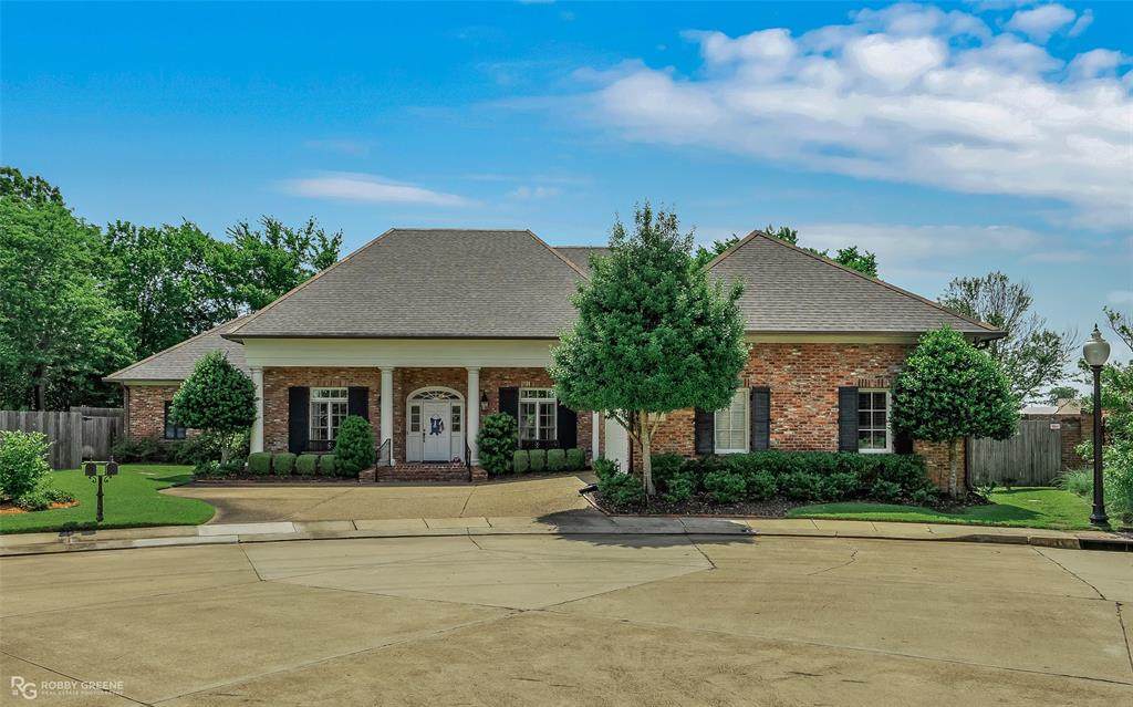6121 Fern Avenue - Photo 1