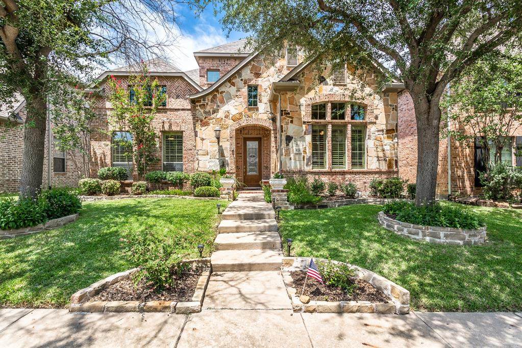 924 Rosemoor Drive - Photo 1