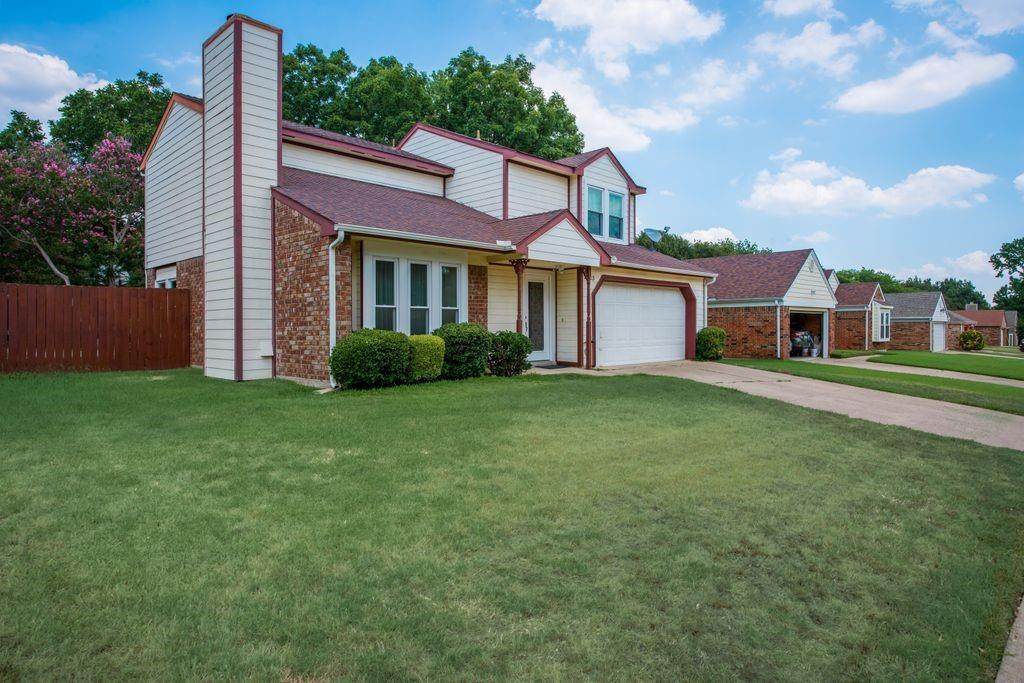 323 Rosemary Lane - Photo 1