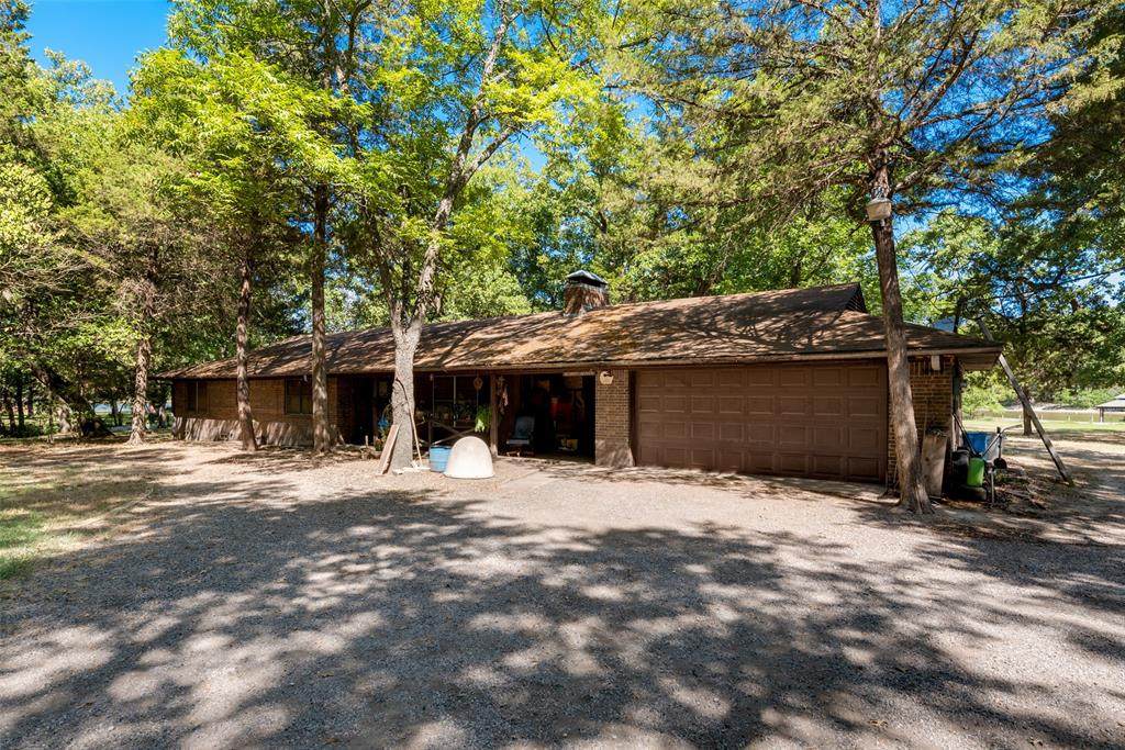 102 Lynne Street - Photo 1