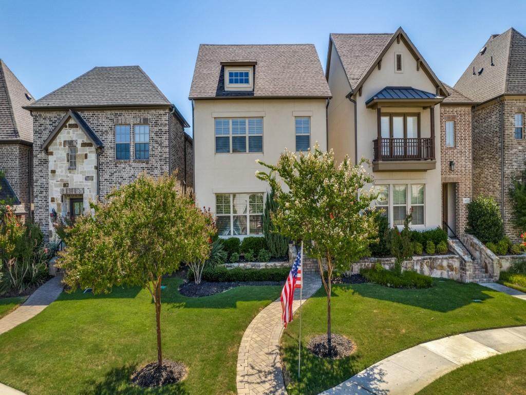 4876 Isleworth Drive - Photo 1