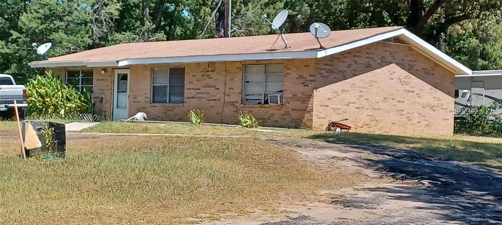 699 County Road 3639 - Photo 1