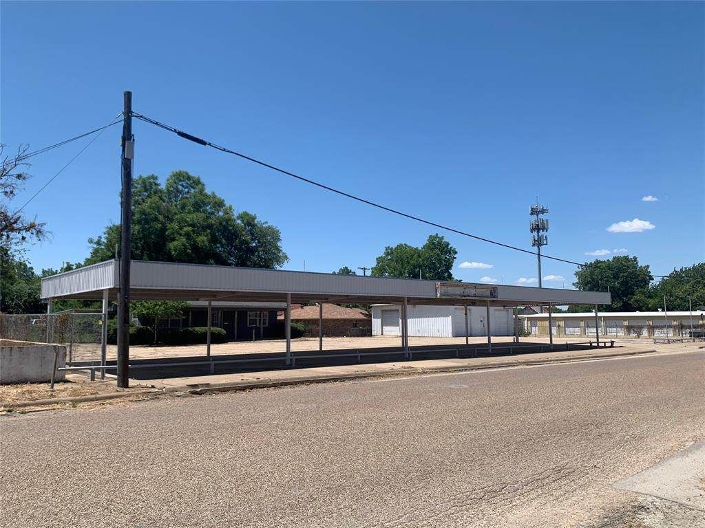 105 Walnut Street - Photo 1