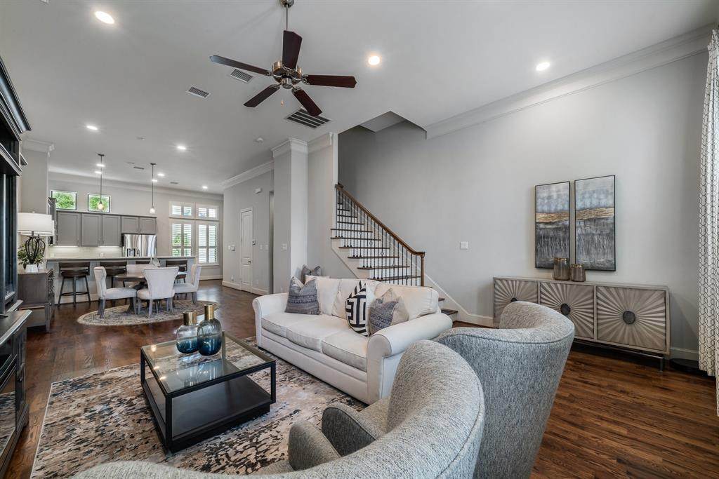2111 Canton Street - Photo 1