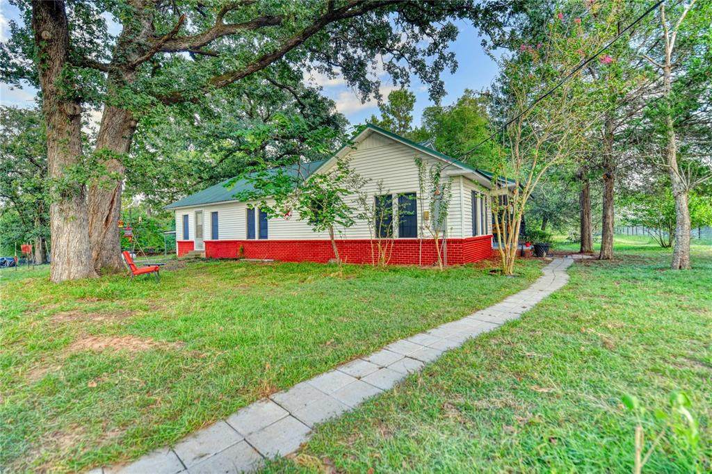 2590 Us Hwy 59 - Photo 1
