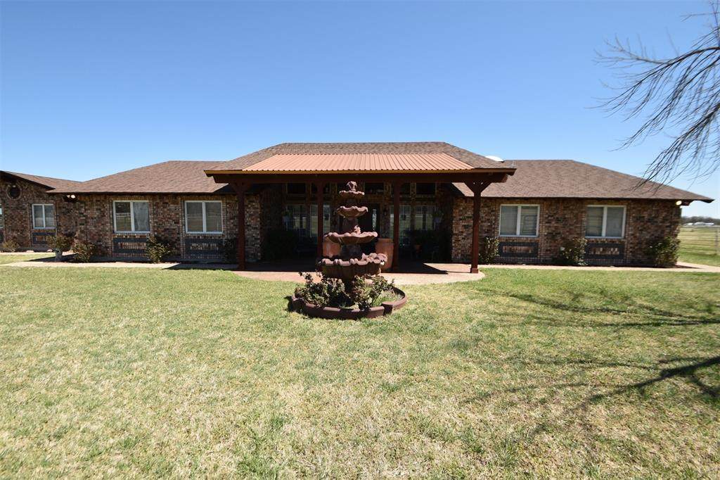 11980 Fm 2210 - Photo 1