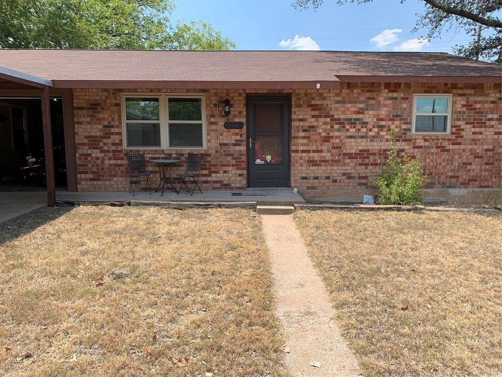 201 Cottonwood Street - Photo 1