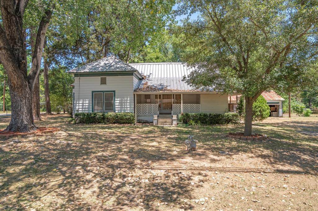 522 Ohara Street - Photo 1