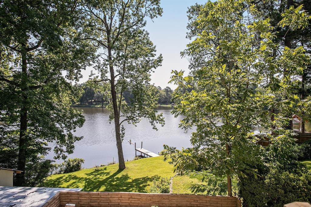 10275 Lakeshore Drive - Photo 1