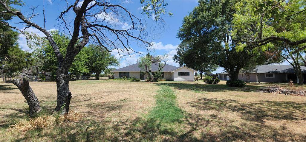 266 Private Road 5485 - Photo 1