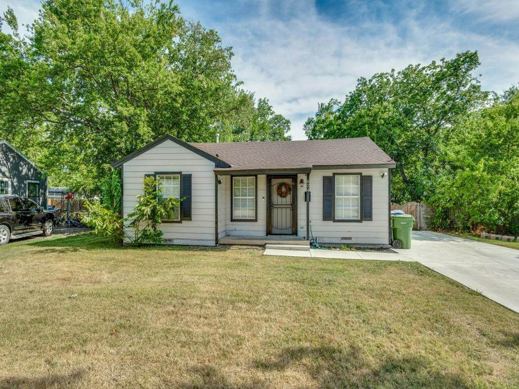624 Chandler Drive - Photo 1
