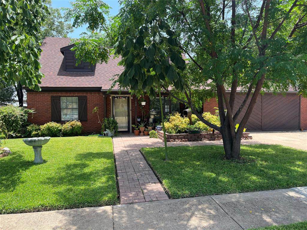 102 Magnolia Lane - Photo 1