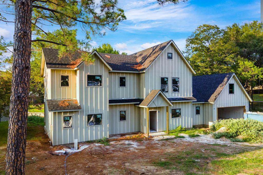 138 Sunset Drive - Photo 1