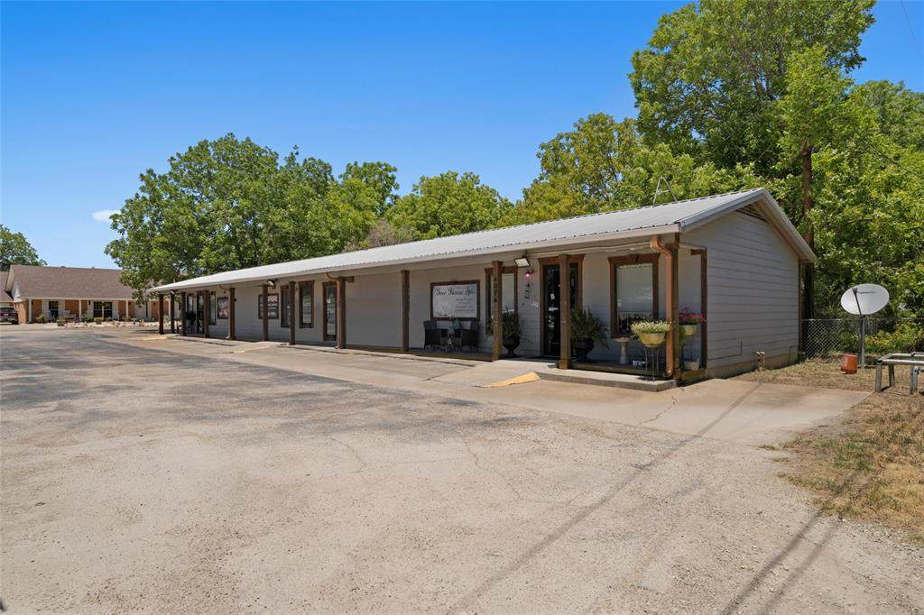 407 Jefferson Avenue - Photo 1