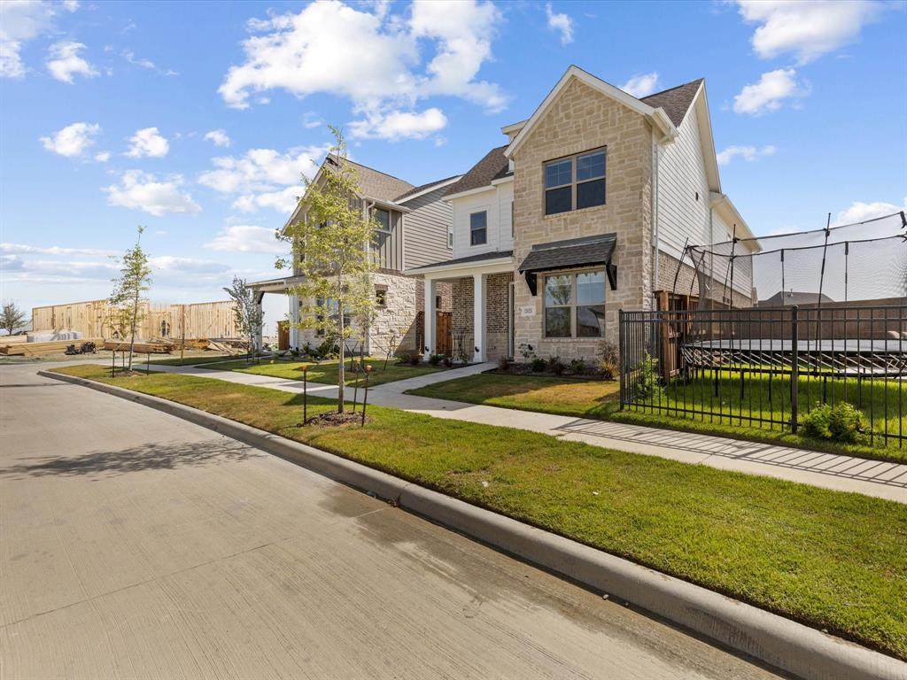 2121 Tolleson - Photo 1