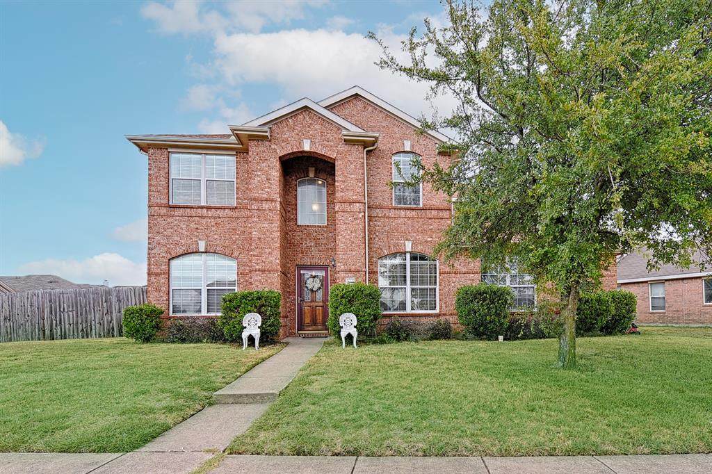 1613 Ambercrest Drive - Photo 1