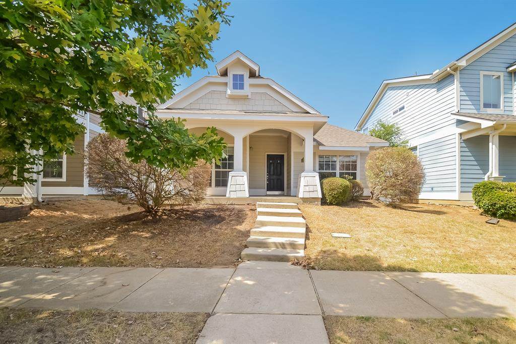 10233 Franklin Drive - Photo 1